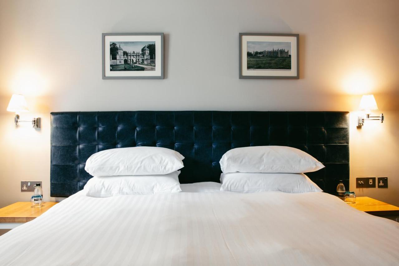Crown Hotel Стамфорд Екстериор снимка