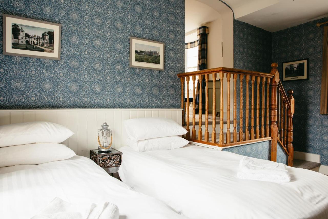 Crown Hotel Стамфорд Екстериор снимка