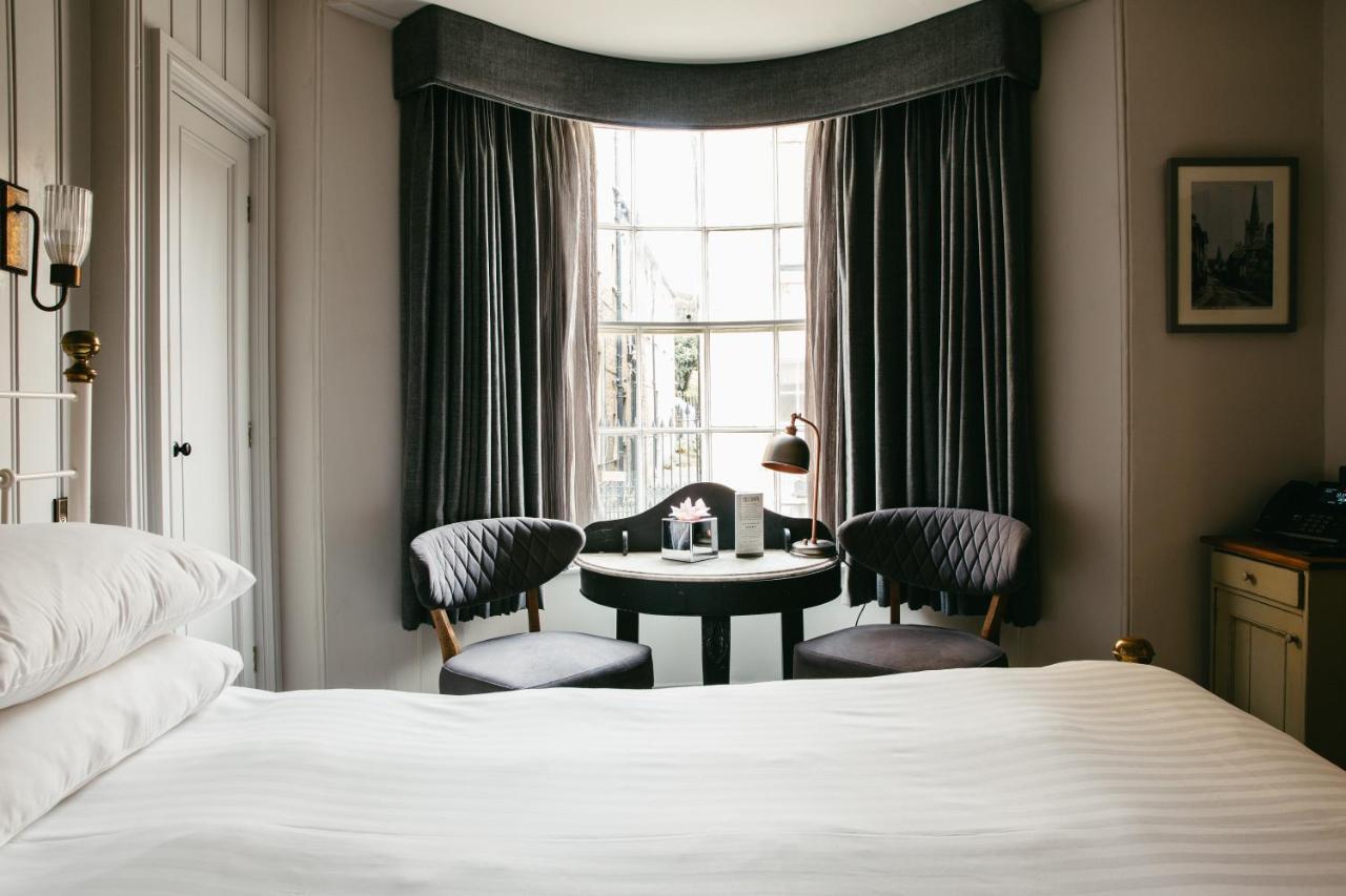 Crown Hotel Стамфорд Екстериор снимка